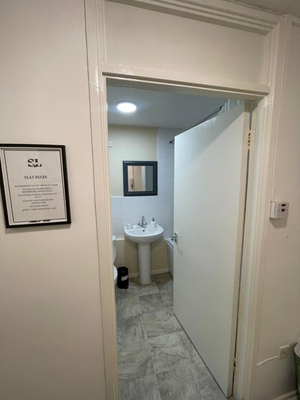 Spectacular Apartment Бирмингем Номер фото